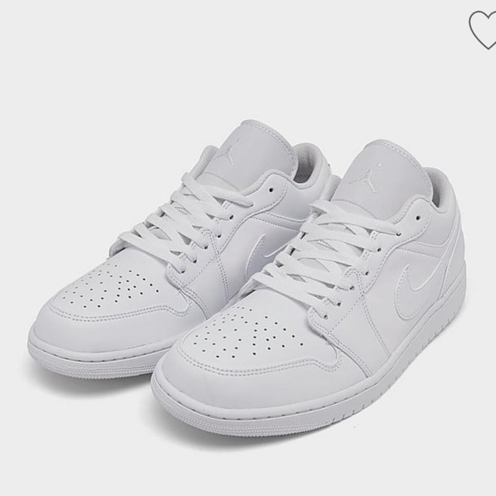 Air Jordan 1 - women’s 7.5